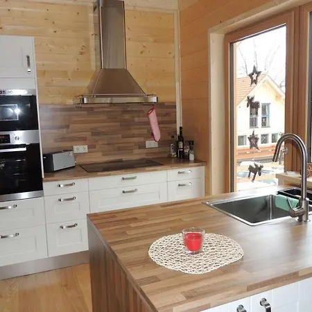 Huettenzauber 1 Comfortable Holiday Chalet Annaberg im Lammertal