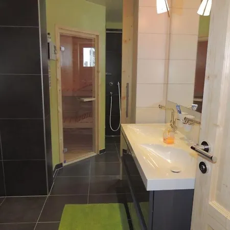 Huettenzauber 1 Comfortable Holiday Annaberg im Lammertal